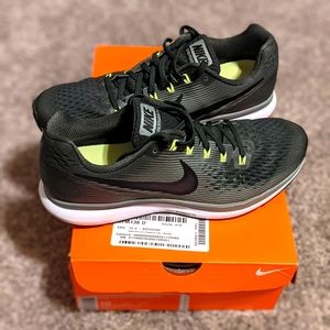 Nike men's air zoom Pegasus 34 sz10